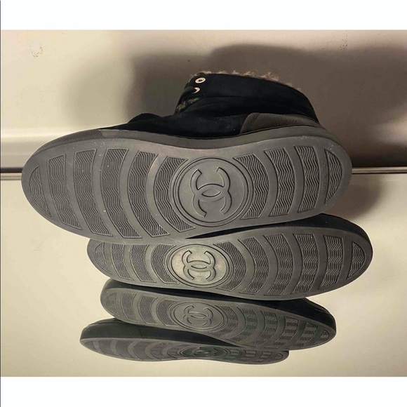 CHANEL Tweed and Suede Trainers - Picture 8 of 9